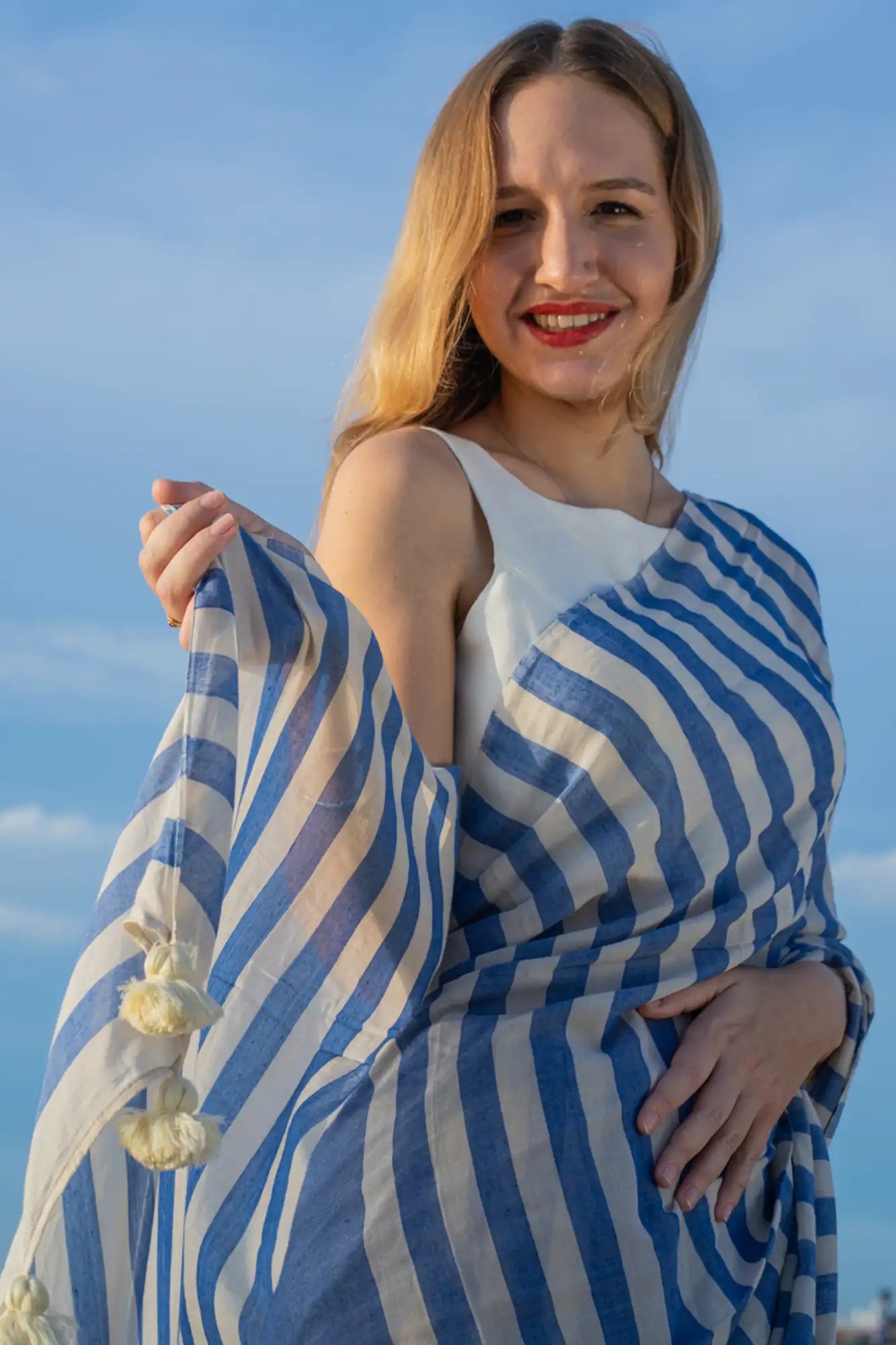 Blue White Striped Cotton Linen Saree with Tassels & Blouse Piece -Magnite (SE-1074-Cotton Lilen)