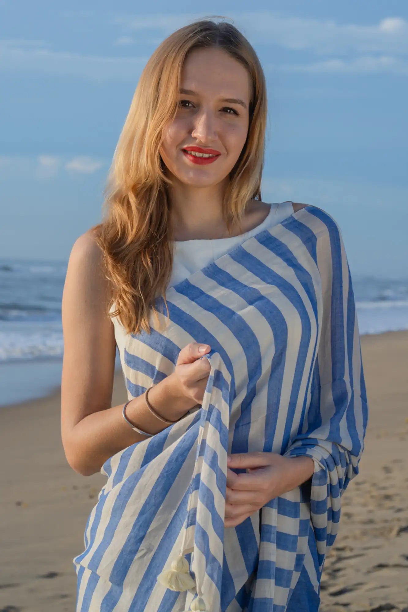 Blue White Striped Cotton Linen Saree with Tassels & Blouse Piece -Magnite (SE-1074-Cotton Lilen)