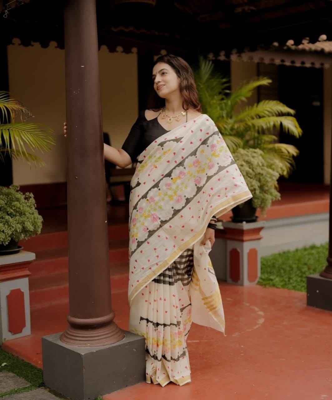 Elegant Cream Floral Printed Cotton Linen Saree with Contrast Border & Unstitched Blouse Piece for Women -Magnite (SE-1081-Cotton Lilen)