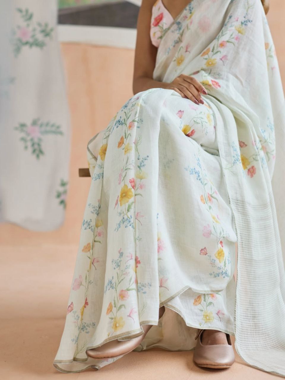 Pastel Floral Print Cotton Linen Saree with Green Border & Unstiched Blouse Piece – Magnite