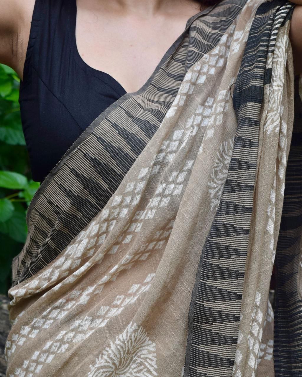 Beige Geometric Cotton Linen Saree with Black Border - Magnite (SE-1094)