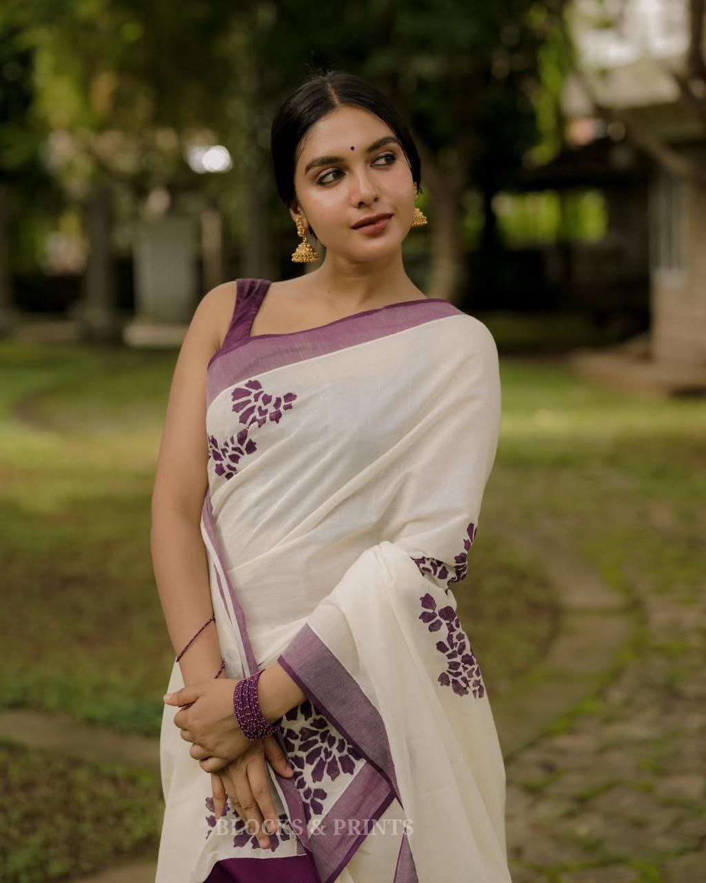 White Purple Floral Cotton Linen Saree with Border - Magnite (SE-1095)