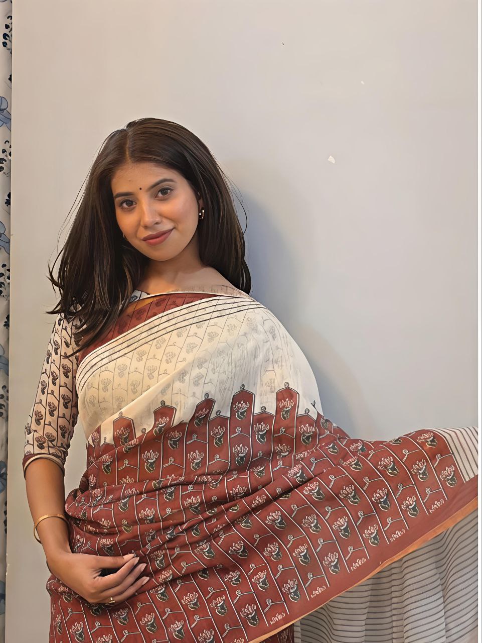 Red Cream Cotton Linen Floral Motif Saree with Blouse Piece  - Magnite (SE-1101)